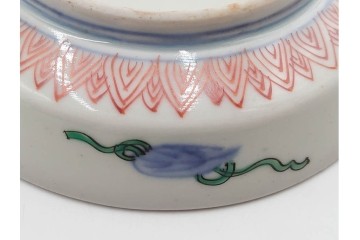江戸期　古伊万里　直径約13cm(4.2寸)　染錦で描かれた花唐草文が華やかな小皿5枚セット　(R-087886)