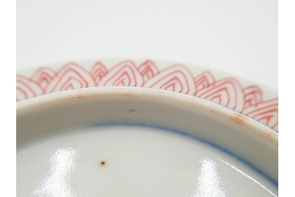 江戸期　古伊万里　直径約13cm(4.2寸)　染錦で描かれた花唐草文が華やかな小皿5枚セット　(R-087886)