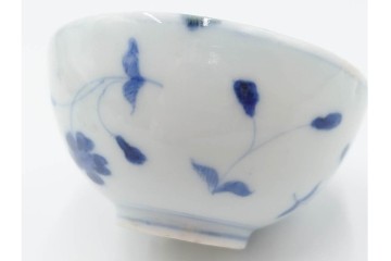 江戸期　成化年制(成化年製)　古伊万里　染付　花文が描かれた小振りの蓋付き茶碗5点セット　(R-087887)