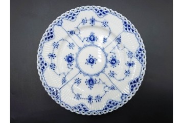 デンマーク製　ROYAL COPENHAGEN(ロイヤルコペンハーゲン)　ブルーフルーテッド フルレース　直径約17cm　プレート3枚セット　定価(3枚合計)13万8600円　(R-087894)