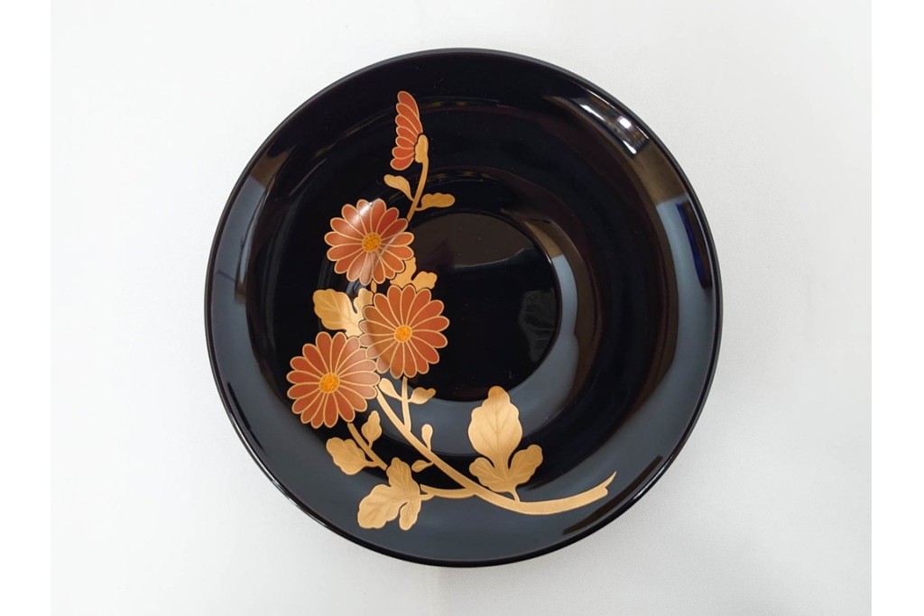 輪島塗　木製　蒔絵と沈金による花文が上品な茶托10点・銘々皿5点セット　共箱付き　(R-087896)