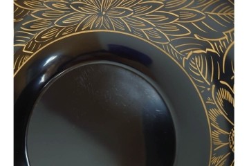 輪島塗　木製　蒔絵と沈金による花文が上品な茶托10点・銘々皿5点セット　共箱付き　(R-087896)