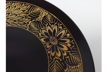 輪島塗　木製　蒔絵と沈金による花文が上品な茶托10点・銘々皿5点セット　共箱付き　(R-087896)