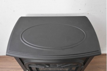 中古　美品　ダッチウエストジャパン取り扱い　CFM(Canadian Fireplace Manufacturing)社製　クラシカルなデザインの電気ストーブ　定価約12万円　(R-087902)