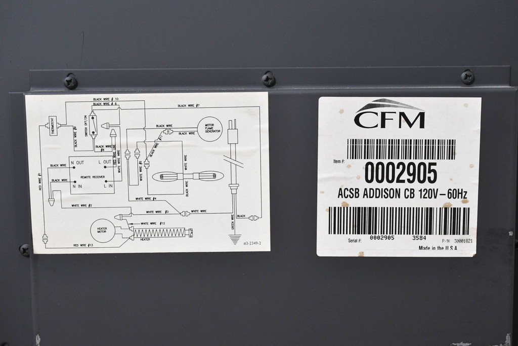 中古　美品　ダッチウエストジャパン取り扱い　CFM(Canadian Fireplace Manufacturing)社製　クラシカルなデザインの電気ストーブ　定価約12万円　(R-087902)