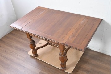 イギリスアンティーク　オーク材　彫刻入りのドローリーフテーブル　(R-087910)