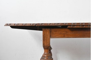 イギリスアンティーク　オーク材　彫刻入りのドローリーフテーブル　(R-087910)