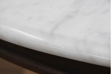ヴィンテージ家具　大理石トップ　クラシカルな脚部のラウンドテーブル　(R-087911)