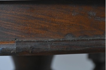 ヴィンテージ家具　大理石トップ　クラシカルな脚部のラウンドテーブル　(R-087911)
