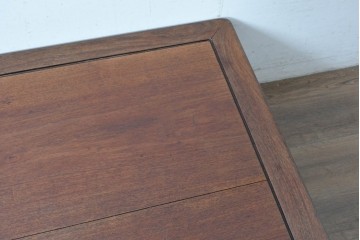 和製ヴィンテージ　上手物　指物工芸家具　花梨(カリン)材　希少な正方形の重厚な座卓　(R-087913)