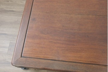和製ヴィンテージ　上手物　指物工芸家具　花梨(カリン)材　希少な正方形の重厚な座卓　(R-087913)
