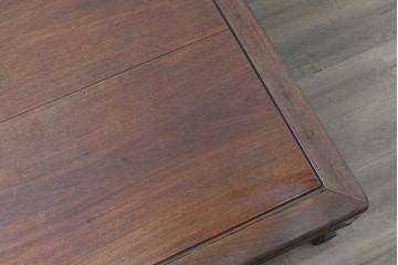 和製ヴィンテージ　上手物　指物工芸家具　花梨(カリン)材　希少な正方形の重厚な座卓　(R-087913)