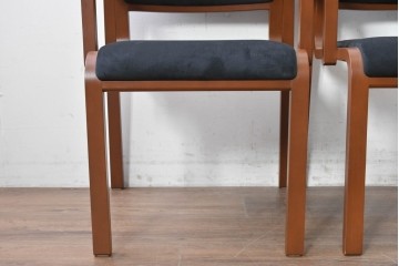 中古　美品　arflex(アルフレックス)　NU(ニュー)　すっきりとしたデザインのアームチェア2脚セット　(R-087917)