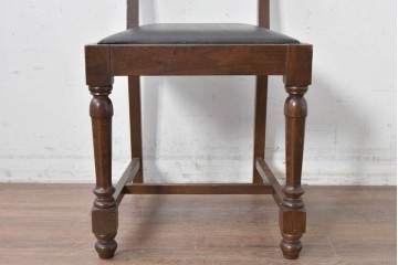 中古　横浜クラシック家具　ノックオンウッド(knockonwood)　ナラ材　挽物脚と透かし彫りが目を引くダイニングチェア　(R-087920)