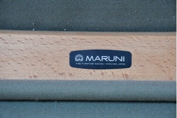 和製ヴィンテージ　激レアモデル!!　maruni(マルニ木工)　オールドマルニ(孔雀マーク)　さわやかなストライプ柄のイージーチェア2脚セット　(R-087922)