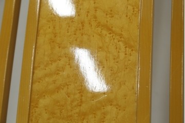 中古　IDC大塚家具取り扱い　SPLENDOR(スプレンダー)　バーズアイメープル　杢目が美しいダイニングチェア4脚セット　(R-087923)