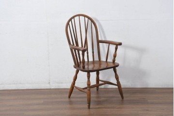 和製ヴィンテージ　美品　柏木工(KASHIWA)　楢(ナラ)材　挽き物加工が施された背もたれと脚が魅力的なアームチェア3脚セット　(R-087927)