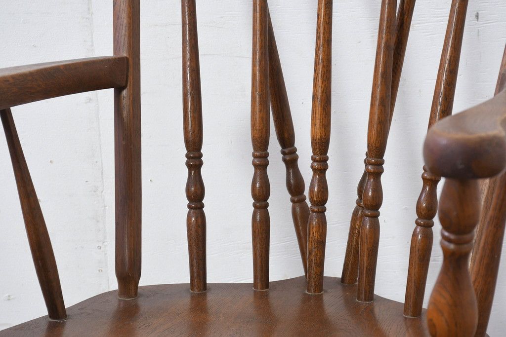 和製ヴィンテージ　美品　柏木工(KASHIWA)　楢(ナラ)材　挽き物加工が施された背もたれと脚が魅力的なアームチェア3脚セット　(R-087927)