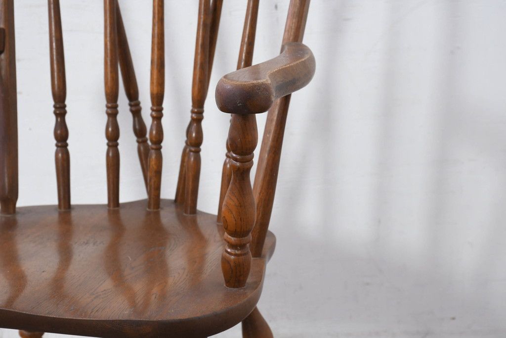 和製ヴィンテージ　美品　柏木工(KASHIWA)　楢(ナラ)材　挽き物加工が施された背もたれと脚が魅力的なアームチェア3脚セット　(R-087927)