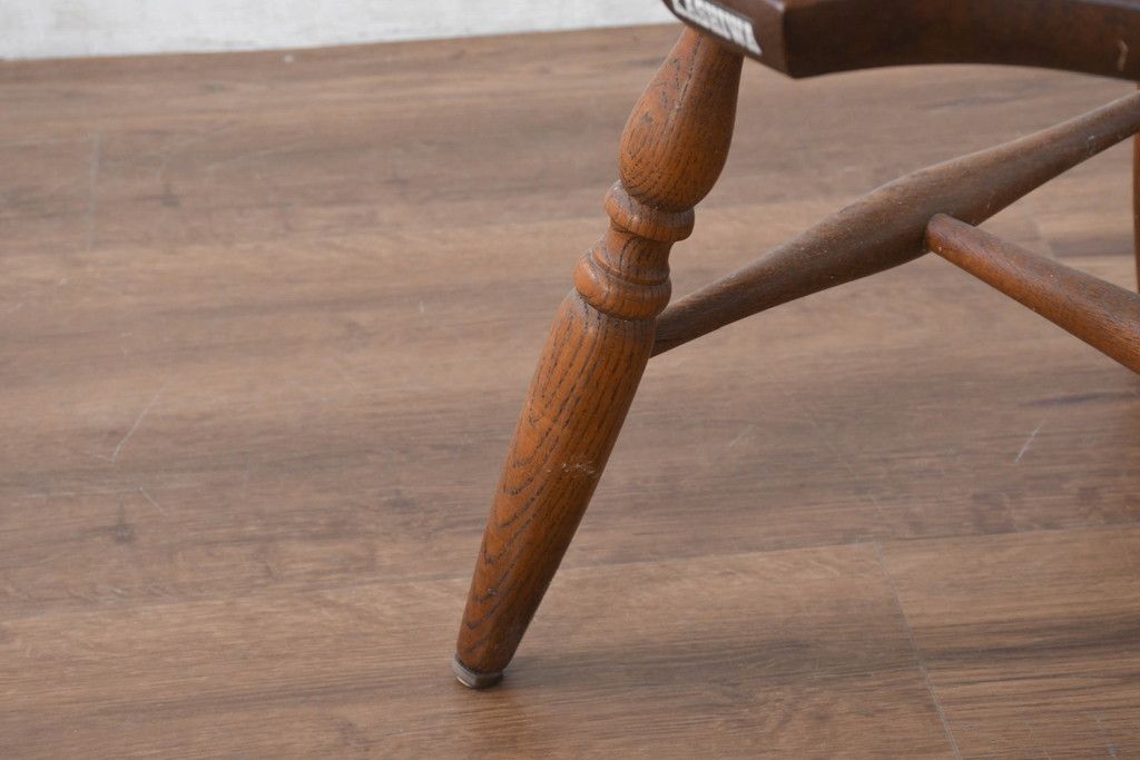 和製ヴィンテージ　美品　柏木工(KASHIWA)　楢(ナラ)材　挽き物加工が施された背もたれと脚が魅力的なアームチェア3脚セット　(R-087927)