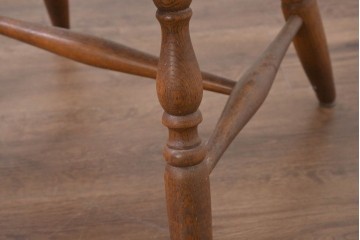 和製ヴィンテージ　美品　柏木工(KASHIWA)　楢(ナラ)材　挽き物加工が施された背もたれと脚が魅力的なアームチェア3脚セット　(R-087927)