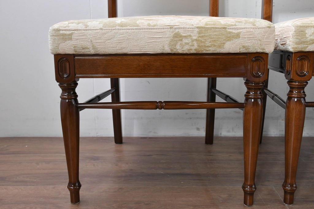 新古　展示品　超美品　モリシゲ(MORISHIGE/森繁)　上品な花柄張地のダイニングチェア4脚セット　定価(4脚合計)約44万円　(R-087936)