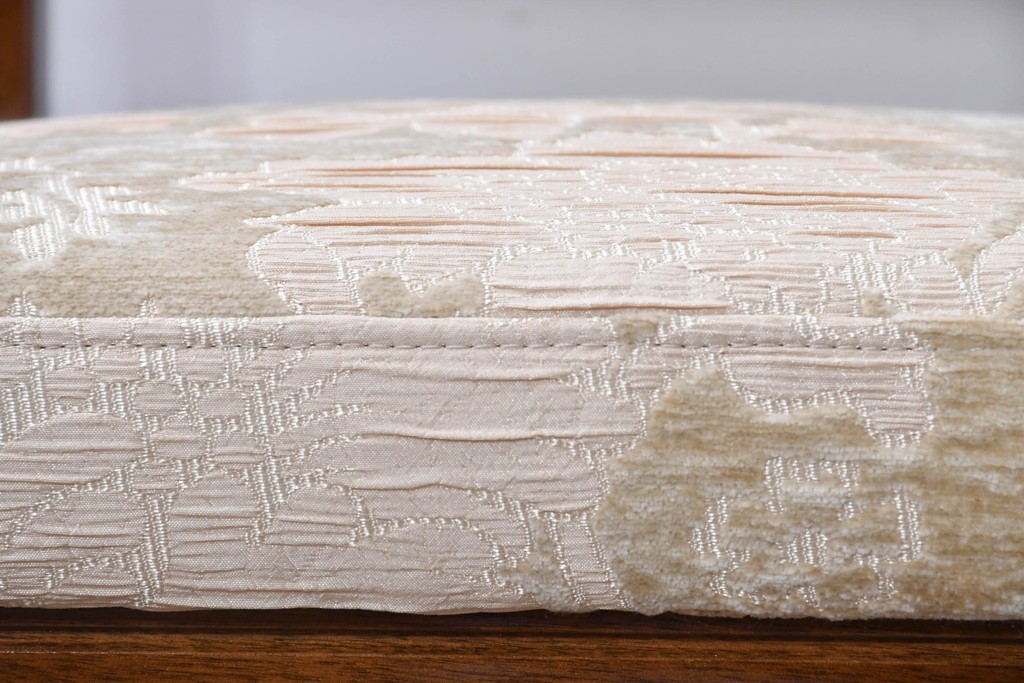 新古　展示品　超美品　モリシゲ(MORISHIGE/森繁)　上品な花柄張地のダイニングチェア4脚セット　定価(4脚合計)約44万円　(R-087936)