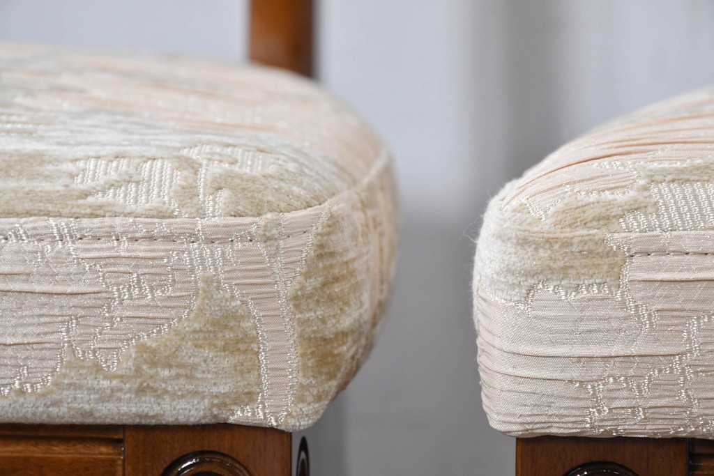 新古　展示品　超美品　モリシゲ(MORISHIGE/森繁)　上品な花柄張地のダイニングチェア4脚セット　定価(4脚合計)約44万円　(R-087936)