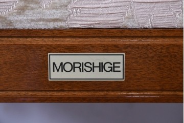 新古　展示品　超美品　モリシゲ(MORISHIGE/森繁)　上品な花柄張地のダイニングチェア4脚セット　定価(4脚合計)約44万円　(R-087936)