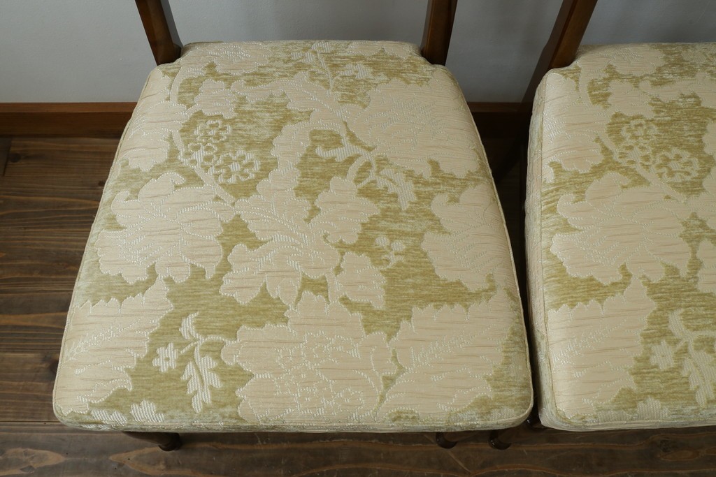 新古　展示品　超美品　モリシゲ(MORISHIGE/森繁)　上品な花柄張地のダイニングチェア4脚セット　定価(4脚合計)約44万円　(R-087936)