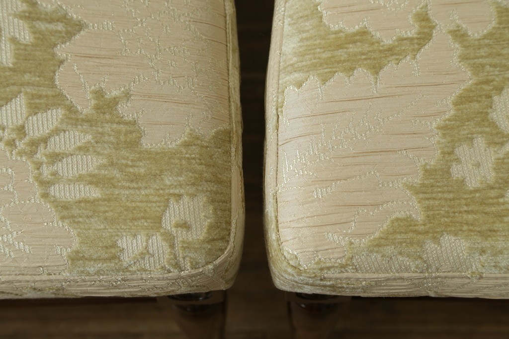 新古　展示品　超美品　モリシゲ(MORISHIGE/森繁)　上品な花柄張地のダイニングチェア4脚セット　定価(4脚合計)約44万円　(R-087936)