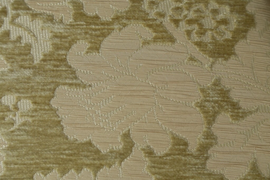 新古　展示品　超美品　モリシゲ(MORISHIGE/森繁)　上品な花柄張地のダイニングチェア4脚セット　定価(4脚合計)約44万円　(R-087936)