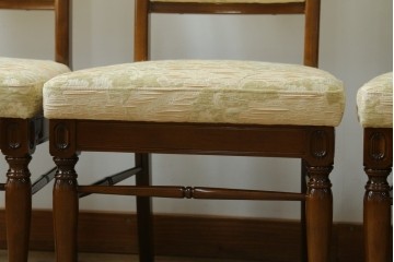 新古　展示品　超美品　モリシゲ(MORISHIGE/森繁)　上品な花柄張地のダイニングチェア4脚セット　定価(4脚合計)約44万円　(R-087936)