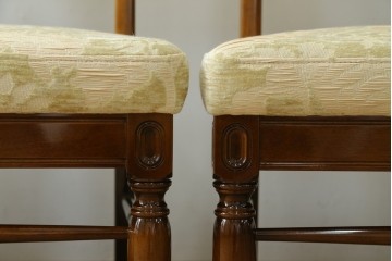 新古　展示品　超美品　モリシゲ(MORISHIGE/森繁)　上品な花柄張地のダイニングチェア4脚セット　定価(4脚合計)約44万円　(R-087936)