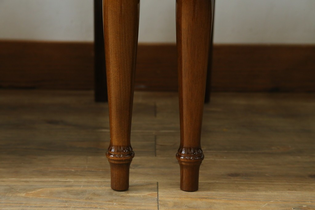 新古　展示品　超美品　モリシゲ(MORISHIGE/森繁)　上品な花柄張地のダイニングチェア4脚セット　定価(4脚合計)約44万円　(R-087936)
