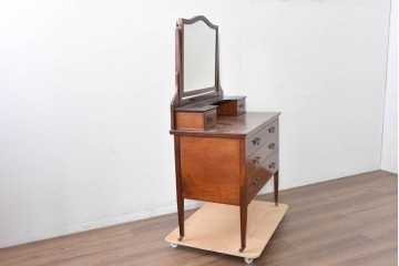 イギリスアンティーク　マホガニー材　象嵌装飾が上品なドレッシングチェスト　(R-087946)