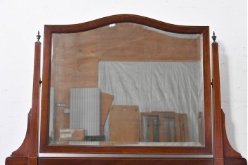 イギリスアンティーク　マホガニー材　象嵌装飾が上品なドレッシングチェスト　(R-087946)