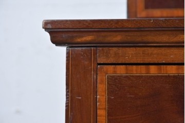 イギリスアンティーク　マホガニー材　象嵌装飾が上品なドレッシングチェスト　(R-087946)