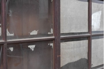 和製アンティーク　大正期から昭和初期　ガラス引き戸の重ね戸棚　(R-087950)