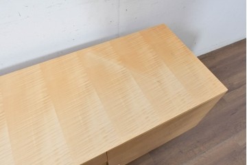 中古　美品　IDC大塚家具　デコレ　シカモア材　鏡面仕上げのテレビボード　定価約55万円　(R-087955)