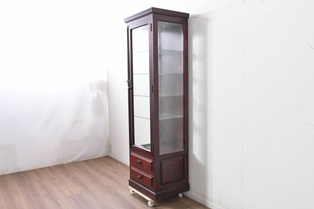 中古　美品　国産手作り家具　民芸調の縦型キャビネット　(R-087957)