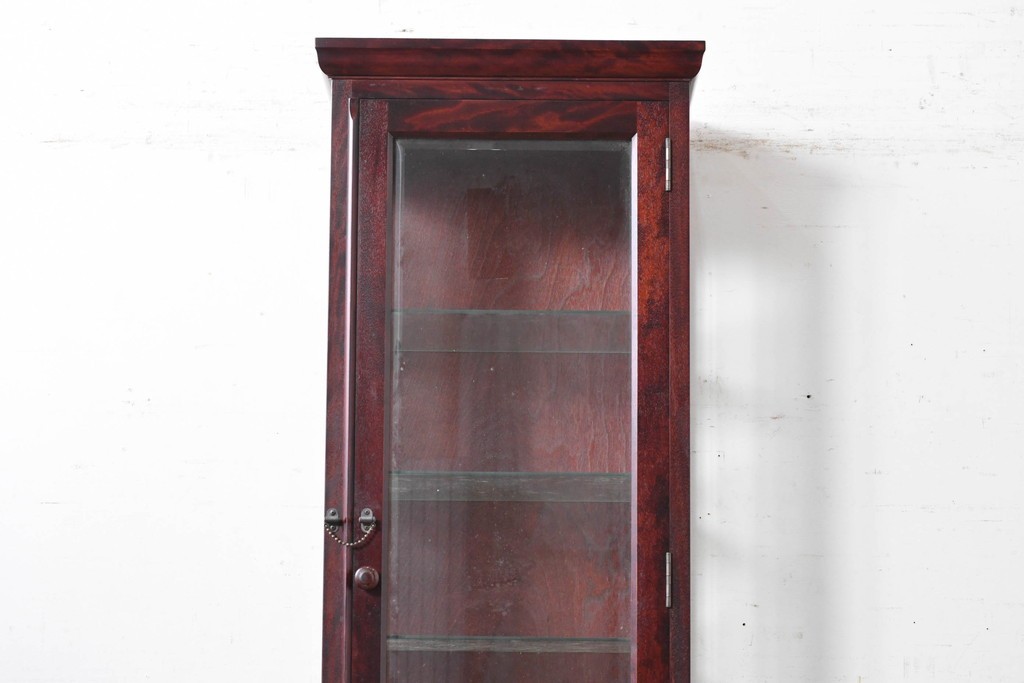 中古　美品　国産手作り家具　民芸調の縦型キャビネット　(R-087957)
