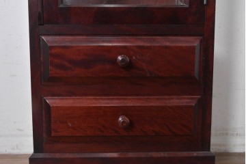中古　美品　国産手作り家具　民芸調の縦型キャビネット　(R-087957)