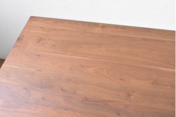中古　美品　maruni(マルニ木工)　MALTA(マルタ)　ウォールナット材　すっきりとしたフォルムのダイニングテーブル　(R-087961)