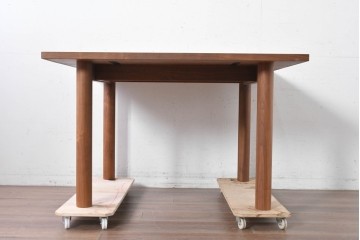 中古　美品　maruni(マルニ木工)　MALTA(マルタ)　ウォールナット材　ナチュラルモダンなダイニングテーブル　(R-087964)