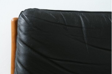 ジャパンヴィンテージ　チーク材　メンズライクスタイルの空間づくりに活躍する本革ダイニングチェア　(R-087967)