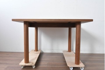 中古　美品　maruni(マルニ木工)　MALTA(マルタ)　ウォールナット材　ナチュラルモダンなダイニングテーブル　(R-087970)