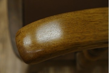 中古　飛騨産業　キツツキマーク　穂高シリーズ　楢(ナラ)材　クラシカルな花柄ファブリックの一人掛けソファ　(R-087975)