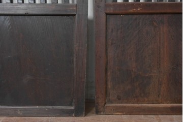 アンティーク建具　大正から昭和初期　和モダンな空間に映える落ち着いた格子戸2枚セット　(R-087978)