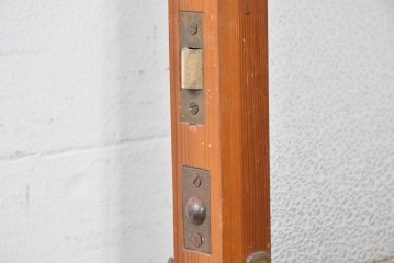 アンティーク建具　昭和中期　ノスタルジックな木製フレームのガラス扉1枚　(R-087980)
